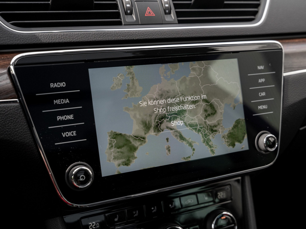 Bild 17 - SUPERB C. SCOUT 2.0 TSI DSG 4X4 AHK Kam. Pano LM