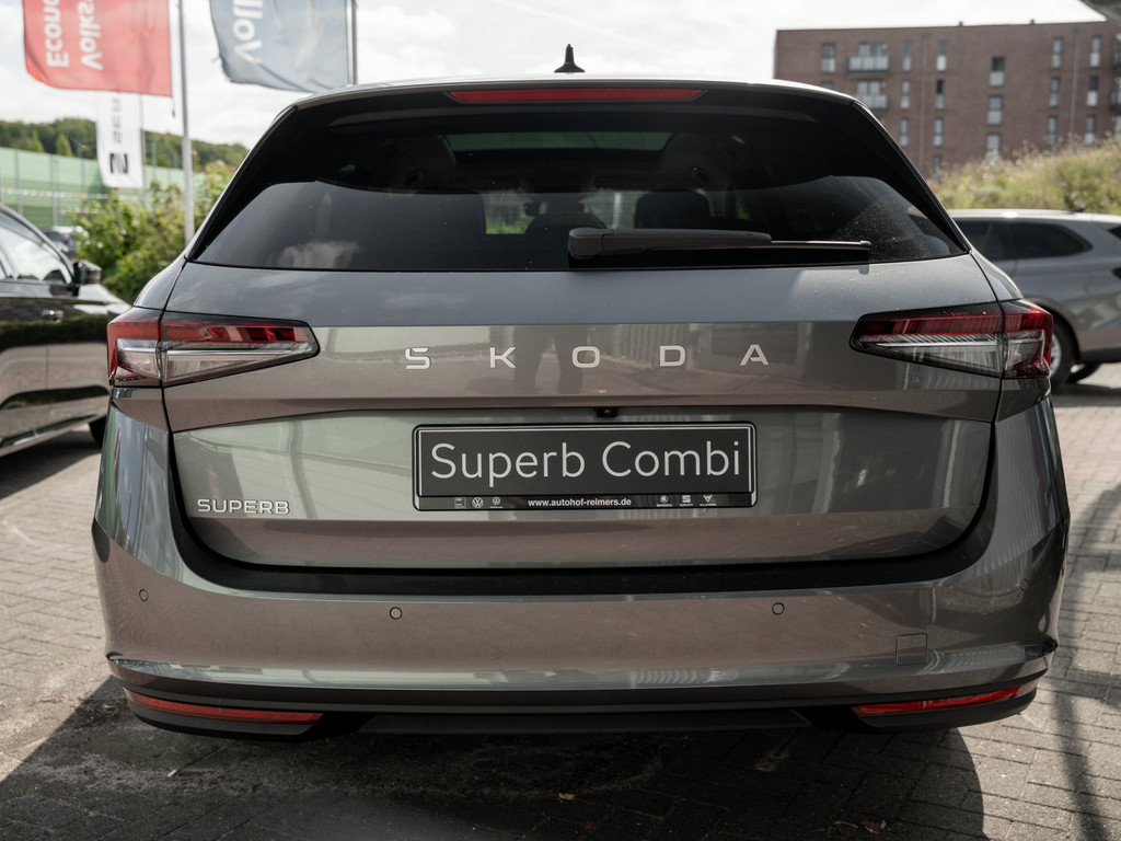 Bild 7 - Superb Combi Selection 2.0 TDI DSG AHK Kam. LM