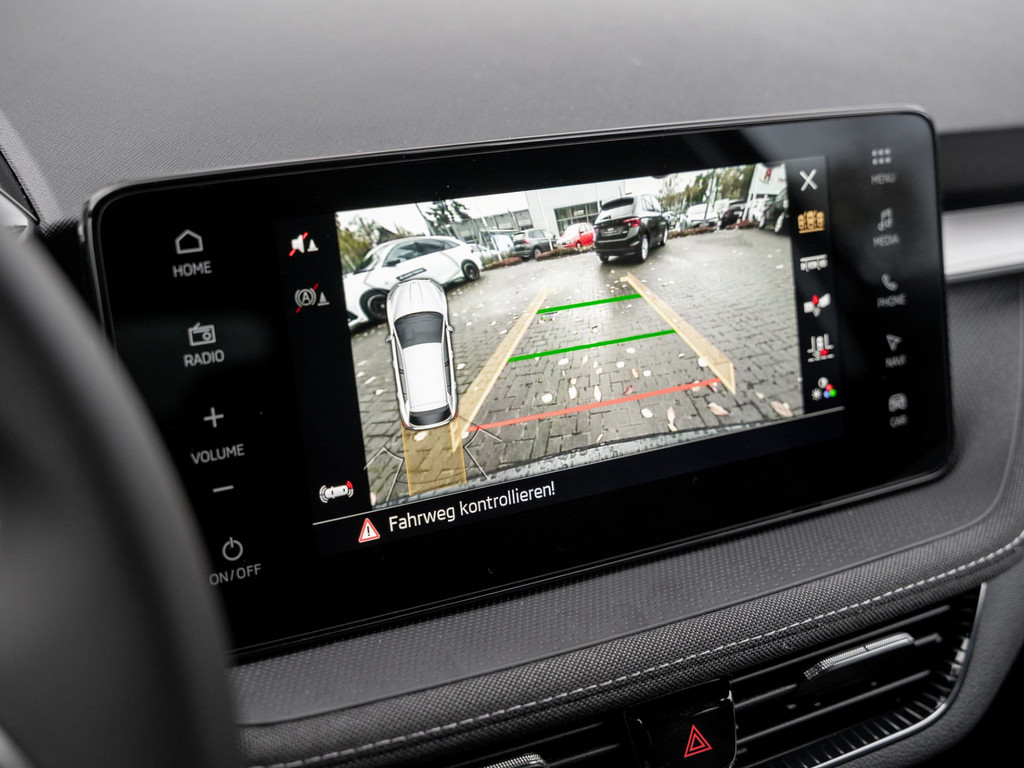 Bild 15 - Fabia Tour 1.0 TSI Kam. Navi Virtual ACC KeyLess
