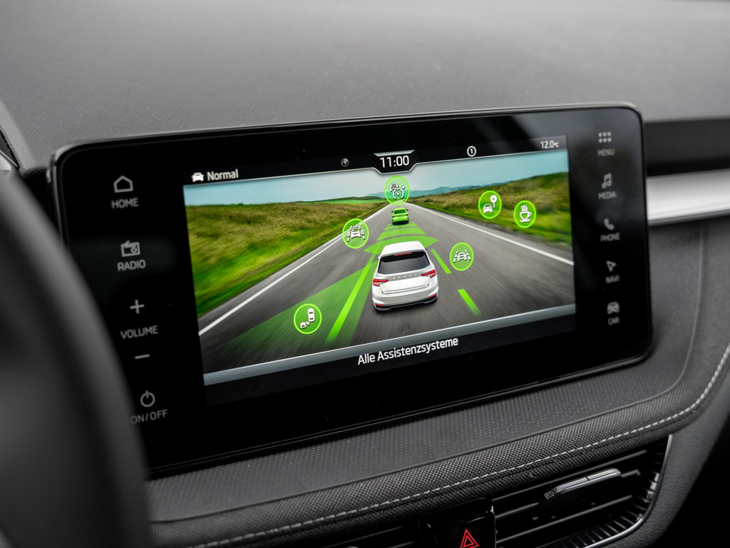 Bild 16 - Fabia Tour 1.0 TSI Kam. Navi Virtual ACC KeyLess