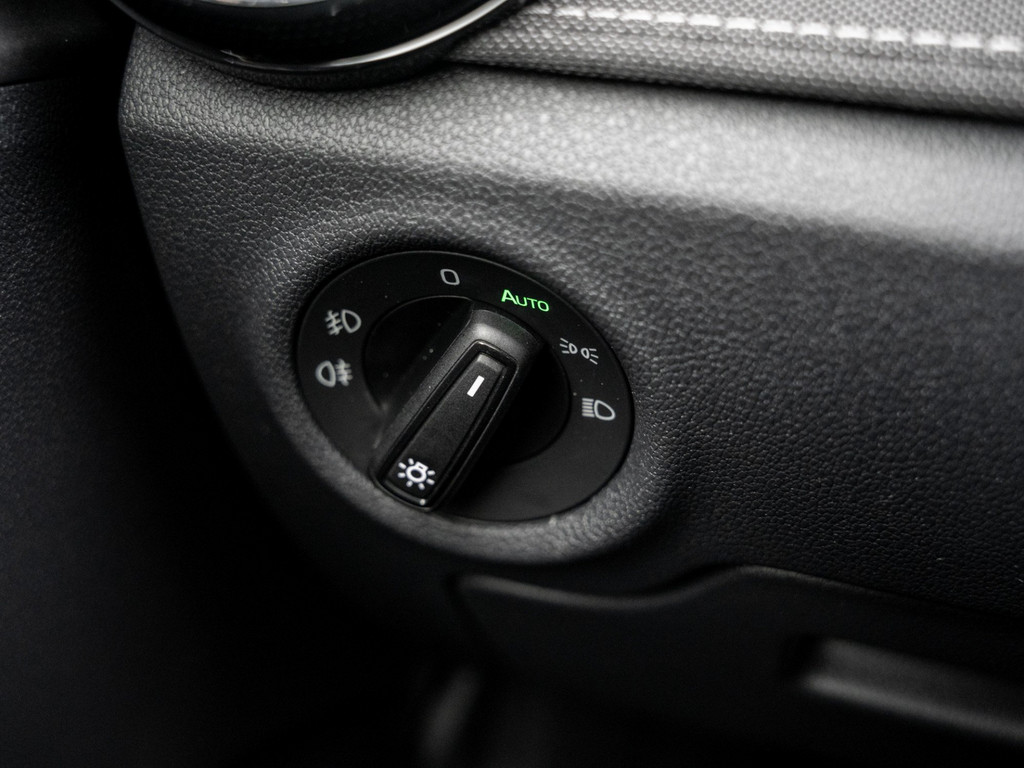Bild 26 - Fabia Tour 1.0 TSI Kam. Navi Virtual ACC KeyLess