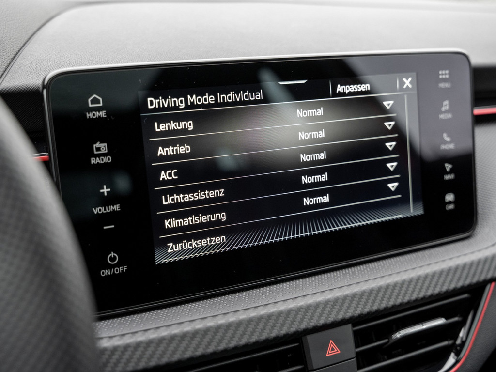 Bild 19 - Scala Monte Carlo 1.5 TSI DSG Pano AHK Kam. Navi