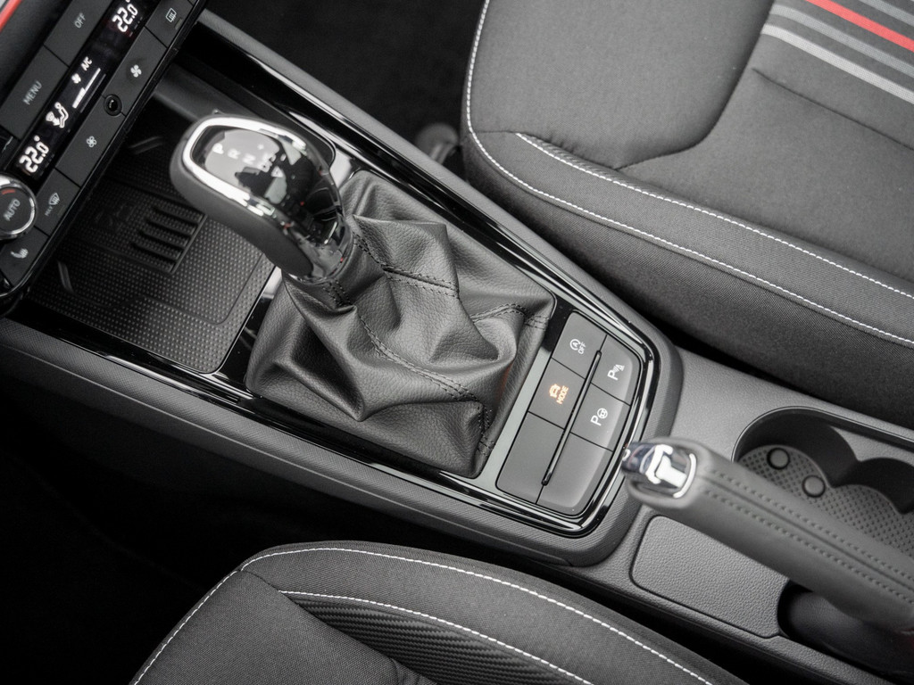 Bild 22 - Scala Monte Carlo 1.5 TSI DSG Pano AHK Kam. Navi