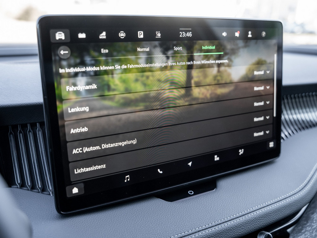 Bild 18 - Superb Combi Selection 1.5 TSI iV DSG AHK Sport