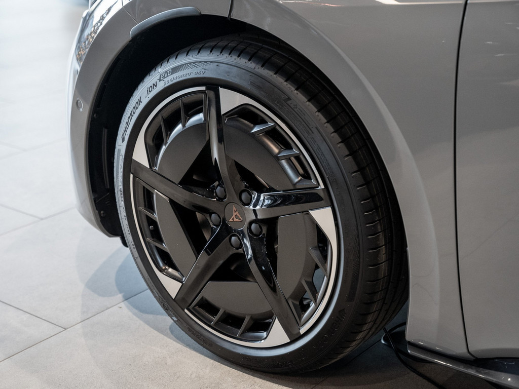 Bild 6 - Born 170 79kWh Edition Dynamic Kam. Navi 360