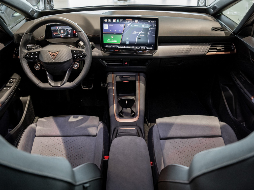 Bild 11 - Born 170 79kWh Edition Dynamic Kam. Navi 360