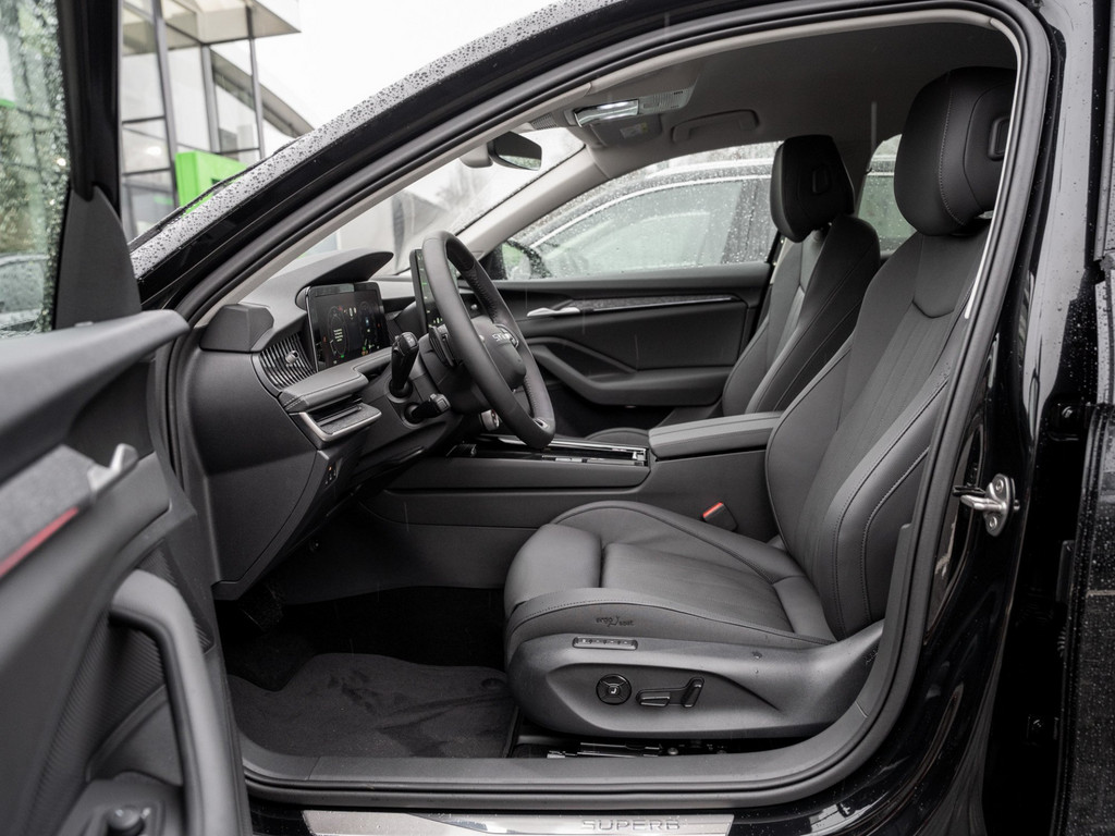 Bild 9 - Superb Combi Selection 1.5 TSI mHEV DSG AHK Kam.