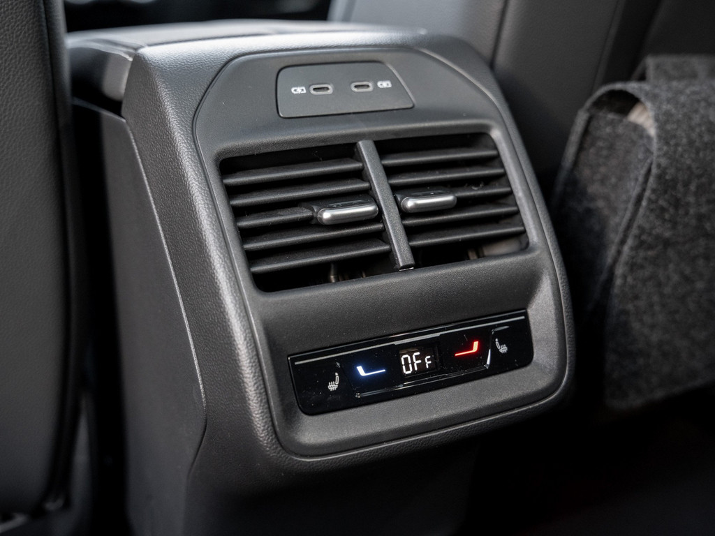 Bild 11 - Superb Combi L&K 2.0 TSI DSG DCC AHK Kam. Leder