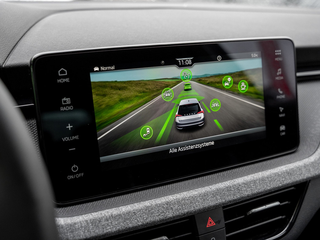Bild 16 - Scala Tour 1.0 TSI DSG Navi Virtual ACC LED LM