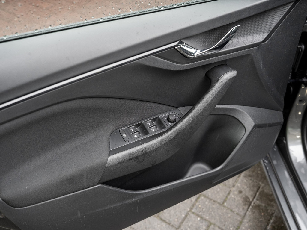 Bild 29 - Scala Tour 1.0 TSI DSG Navi Virtual ACC LED LM