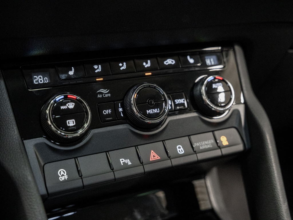 Bild 18 - Karoq Balance 1.5 TSI DSG AHK Navi Virtual ACC