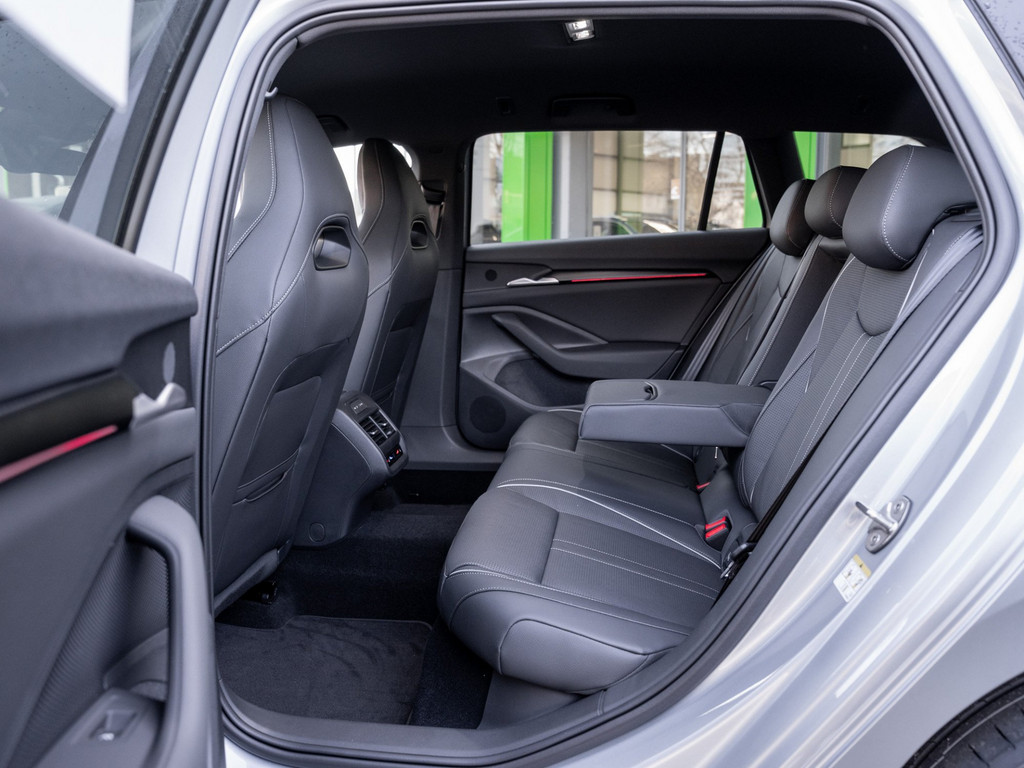Bild 10 - Superb Combi Sportline 1.5 TSI