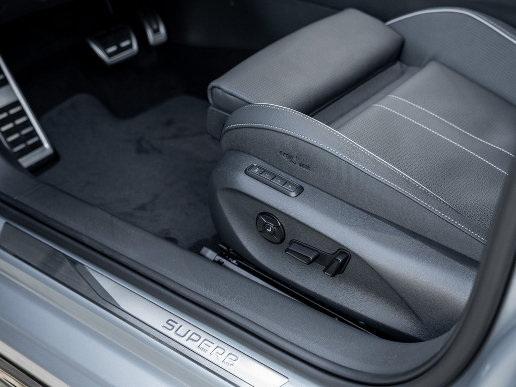 Bild 30 - Superb Combi Sportline 1.5 TSI