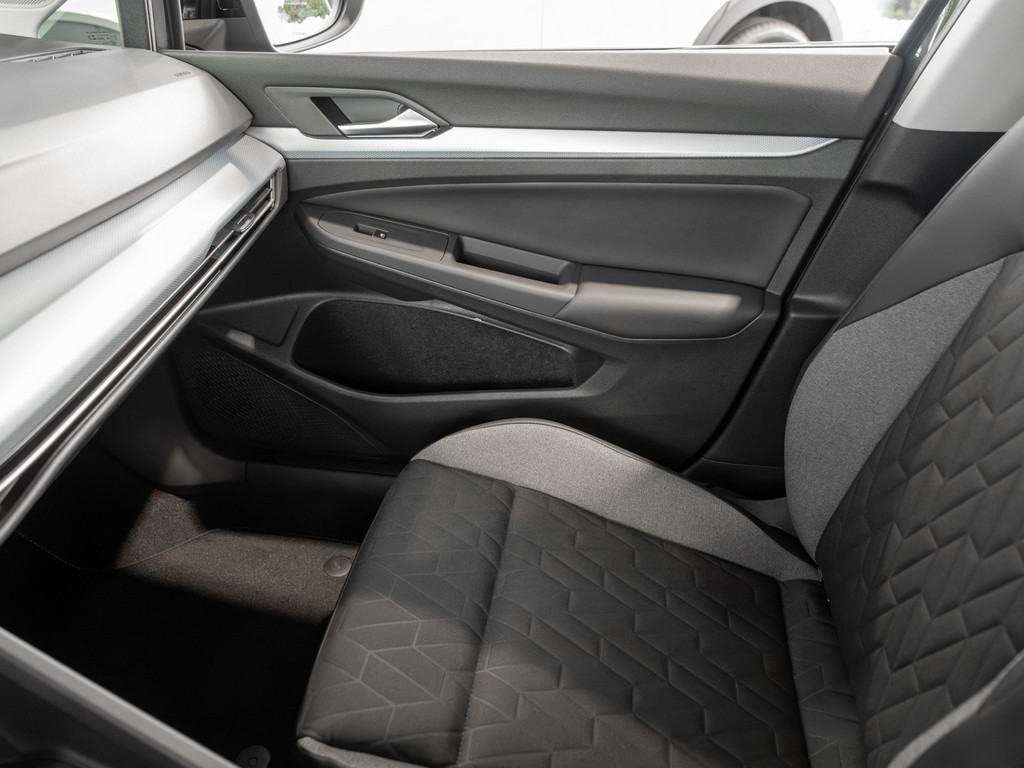 Bild 21 - Golf VIII ENERGY 1.5 l eTSI DSG Kam. Aktionspreis