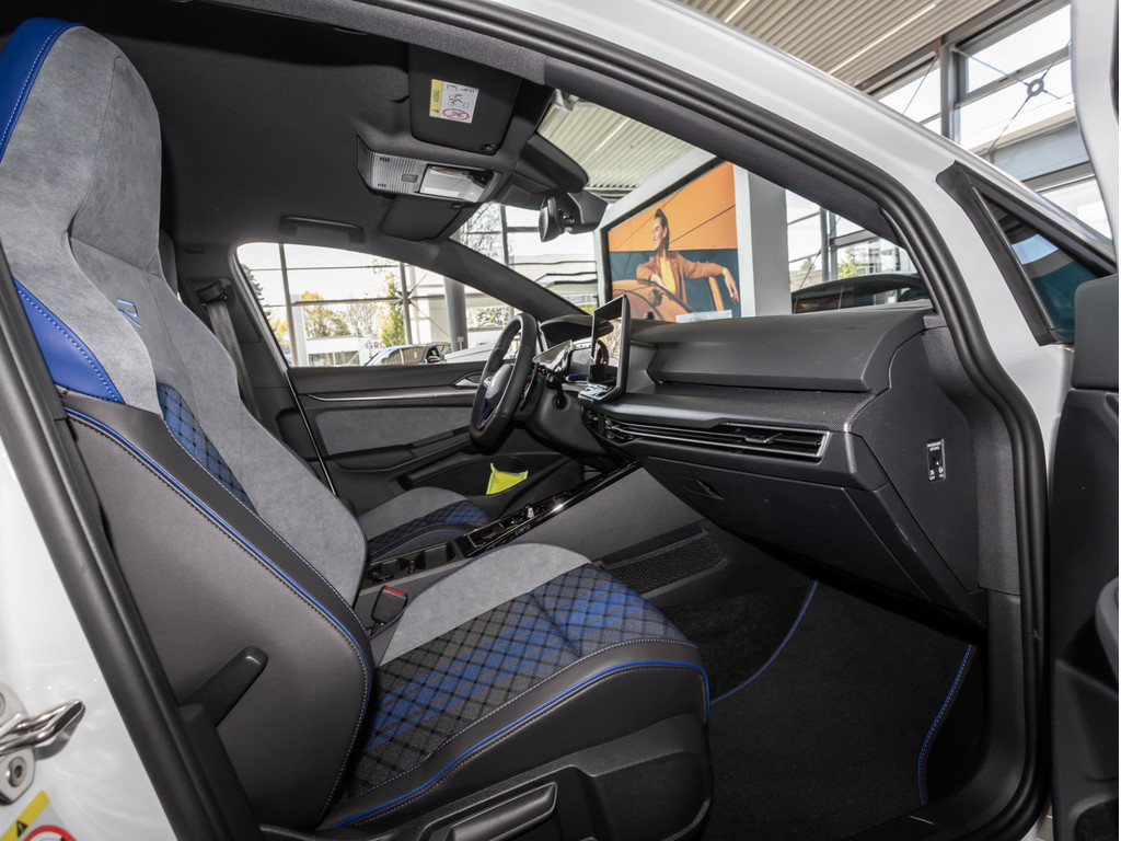 Bild 3 - Golf R 2.0 TSI 4Motion DSG