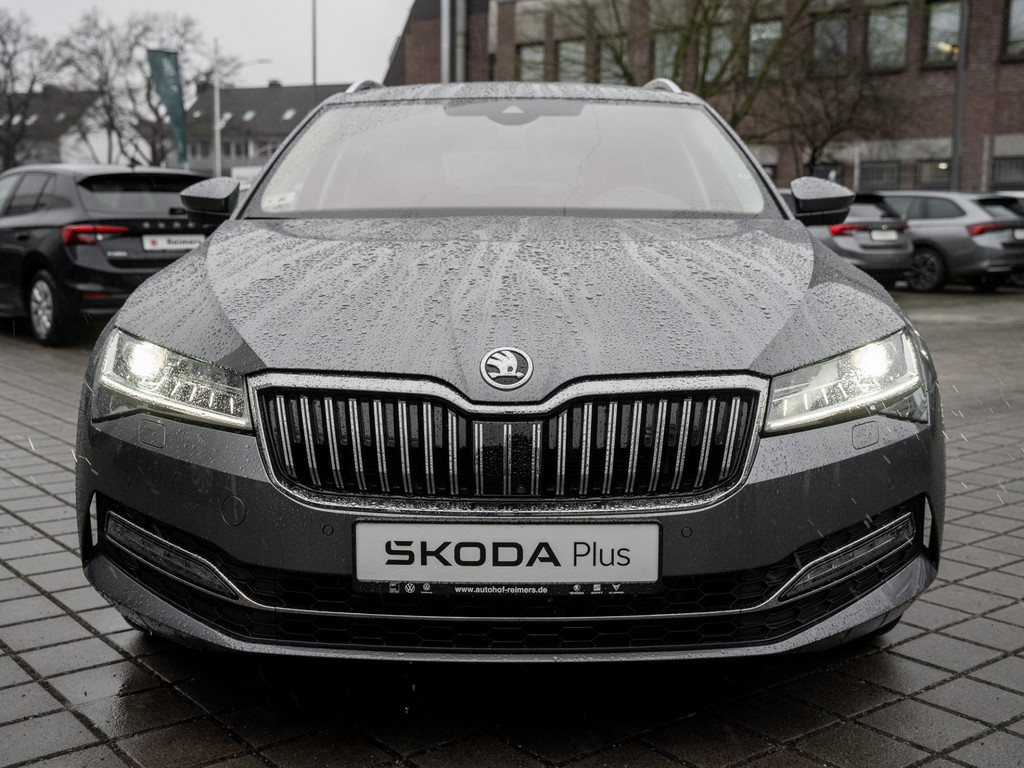 Bild 6 - SUPERB C. STYLE 2.0 TDI DSG 4X4 AHK Kam. Virtual