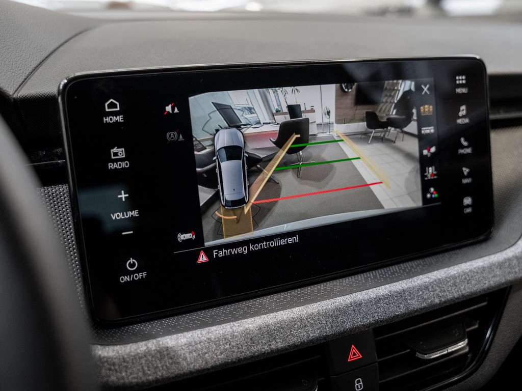 Bild 15 - Scala Balance 1.5 TSI DSG AHK Navi Virtual ACC
