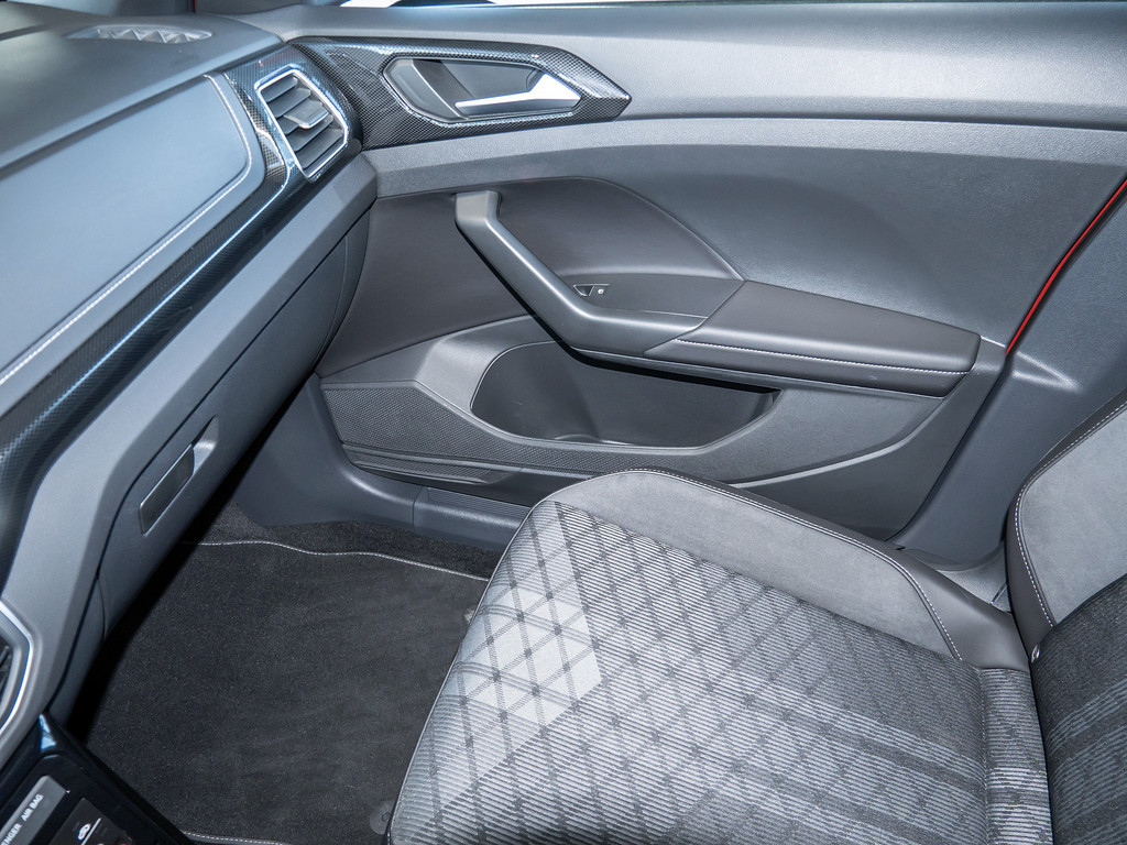 Bild 17 - T-Cross R-Line 1.0 l TSI DSG