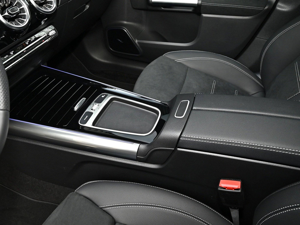 Bild 14 - GLA 200 AMG Line