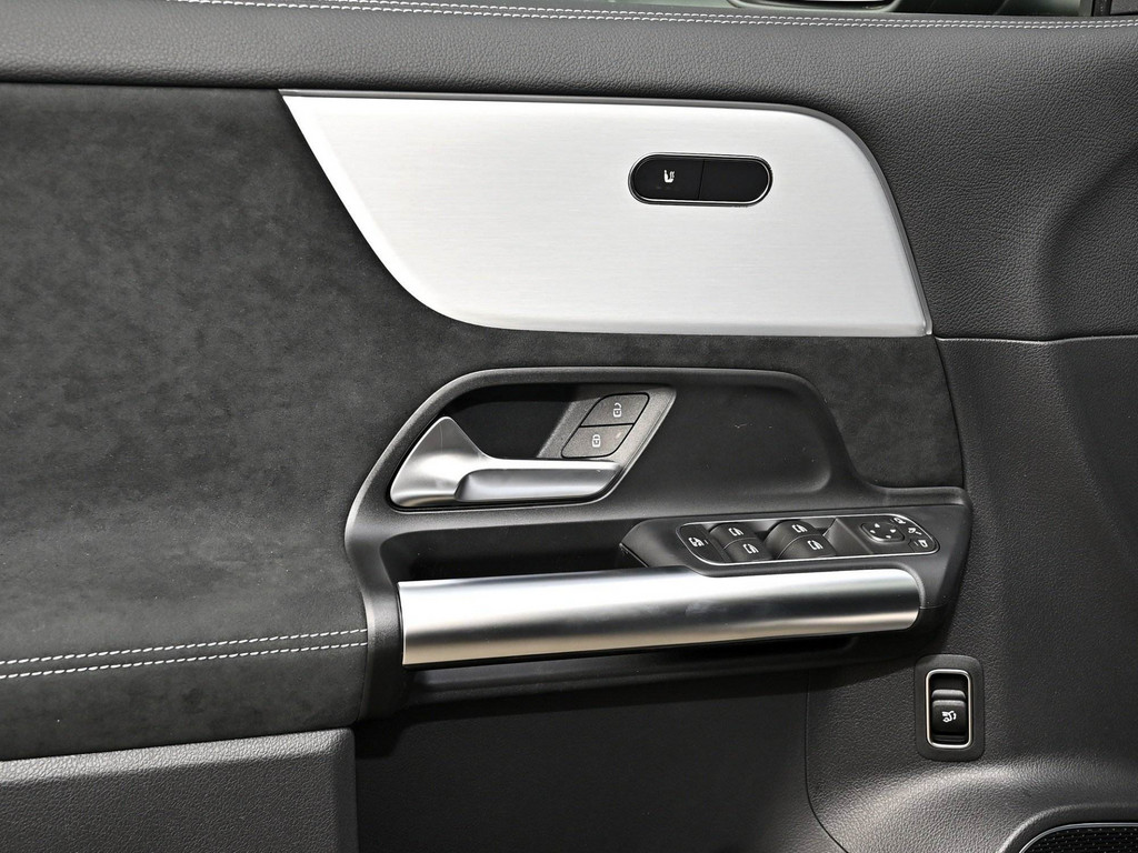 Bild 24 - GLA 200 AMG Line