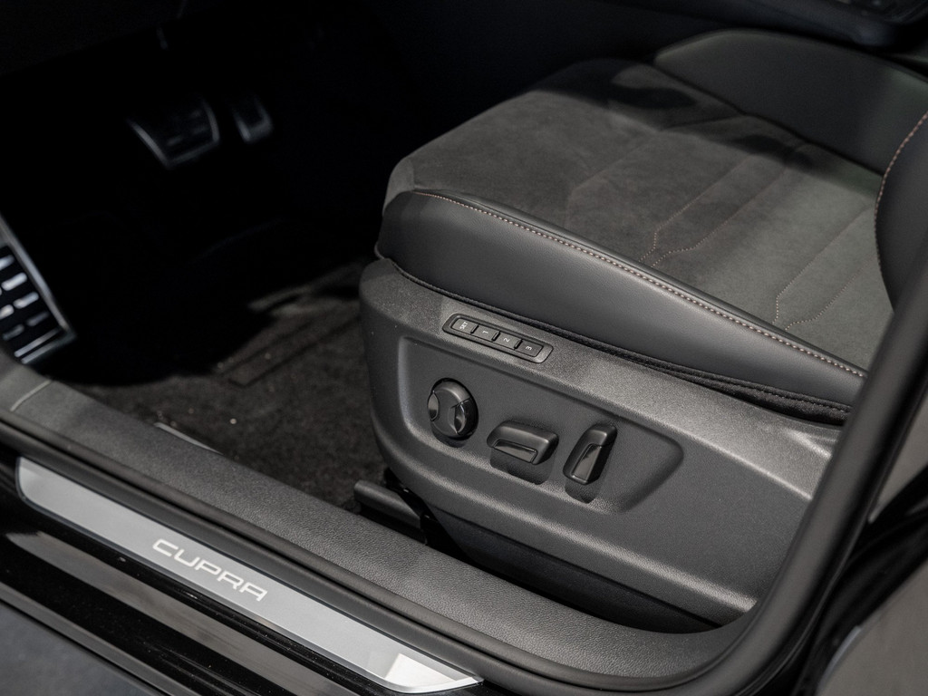 Bild 28 - Ateca 2.0 TSI 4Drive VZ *Aktion* AHK,Kam., Navi