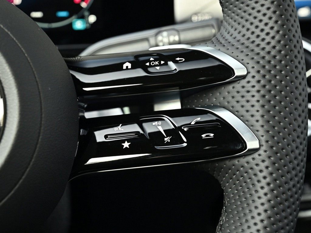 Bild 18 - GLA 200 AMG Line
