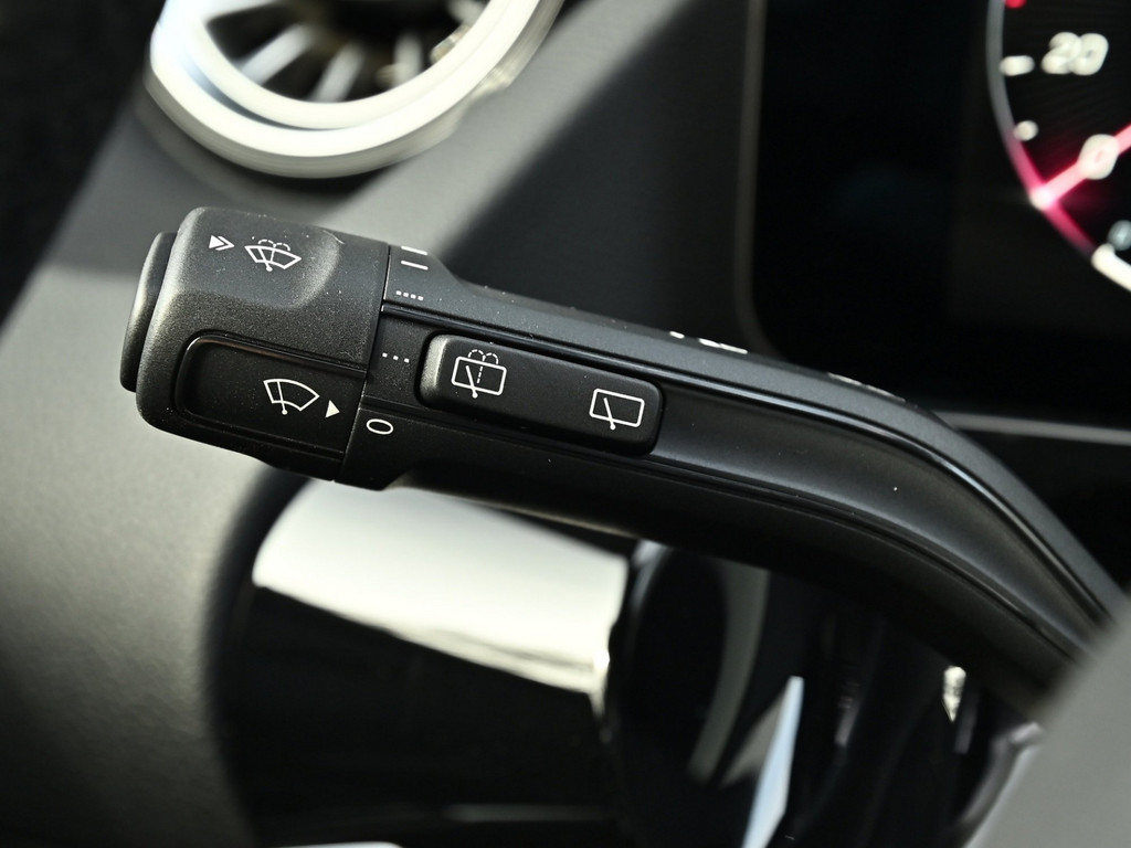 Bild 20 - GLA 200 AMG Line