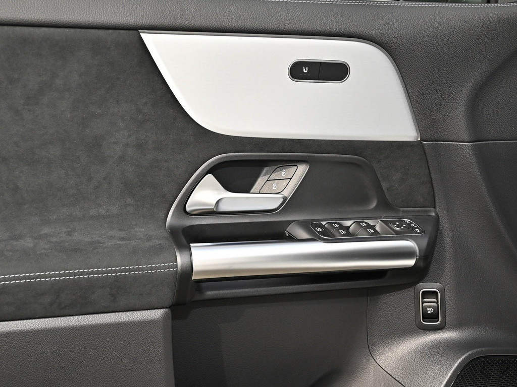 Bild 24 - GLA 200 AMG Line