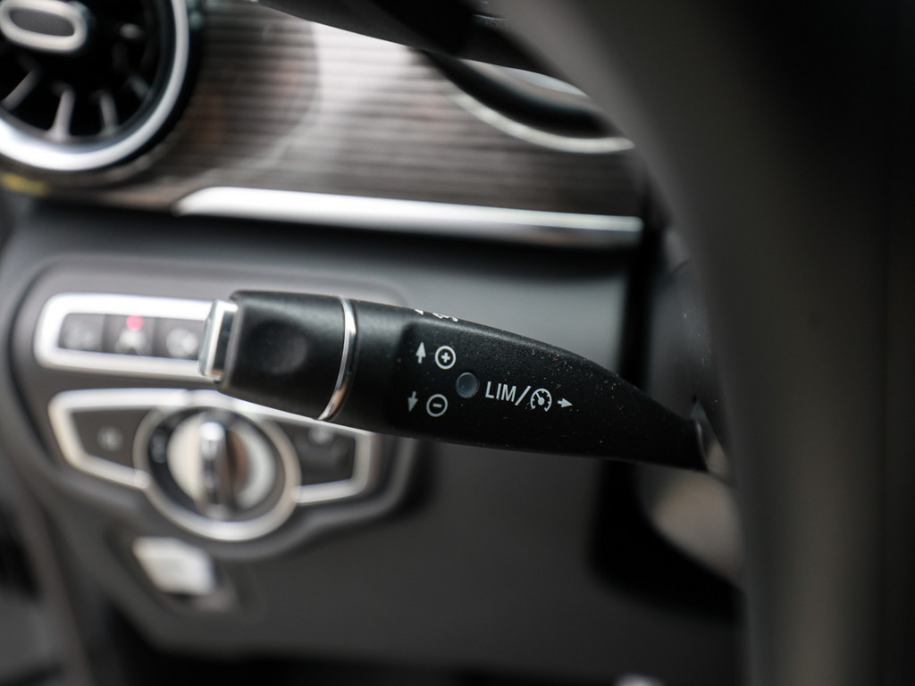 Bild 24 - V 300 d 4M AVANTGARDE EDITION Lang