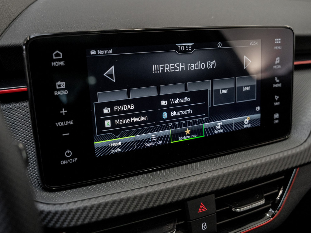 Bild 15 - Kamiq Monte Carlo 1.5 TSI DSG Pano AHK Navi ACC