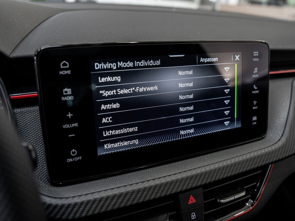 Bild 20 - Kamiq Monte Carlo 1.5 TSI DSG Pano AHK Navi ACC