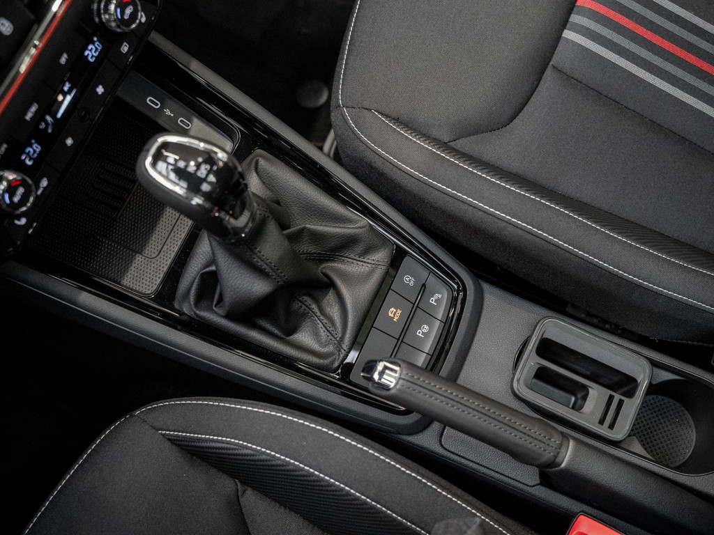 Bild 23 - Kamiq Monte Carlo 1.5 TSI DSG Pano AHK Navi ACC