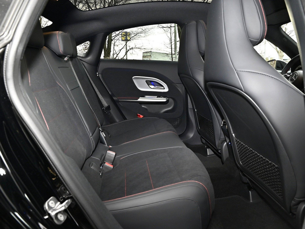 Bild 5 - CLA 200 Coupe AMG Line
