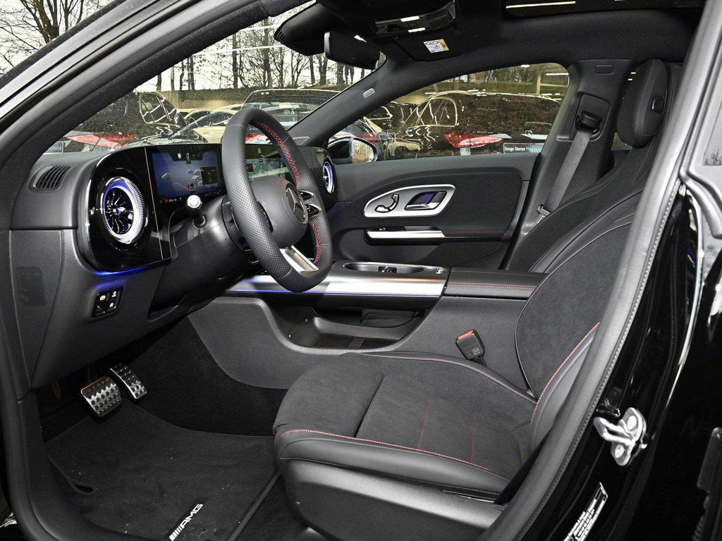 Bild 10 - CLA 200 Coupe AMG Line