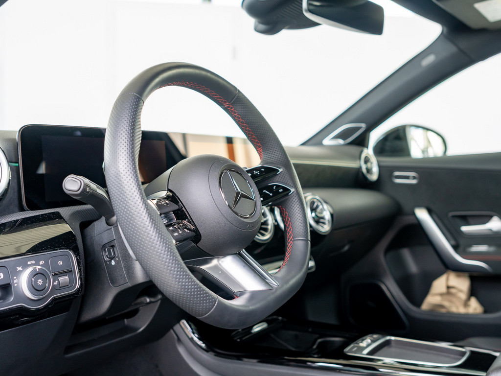 Bild 22 - A 250 e Limo AMG Sport Premium
