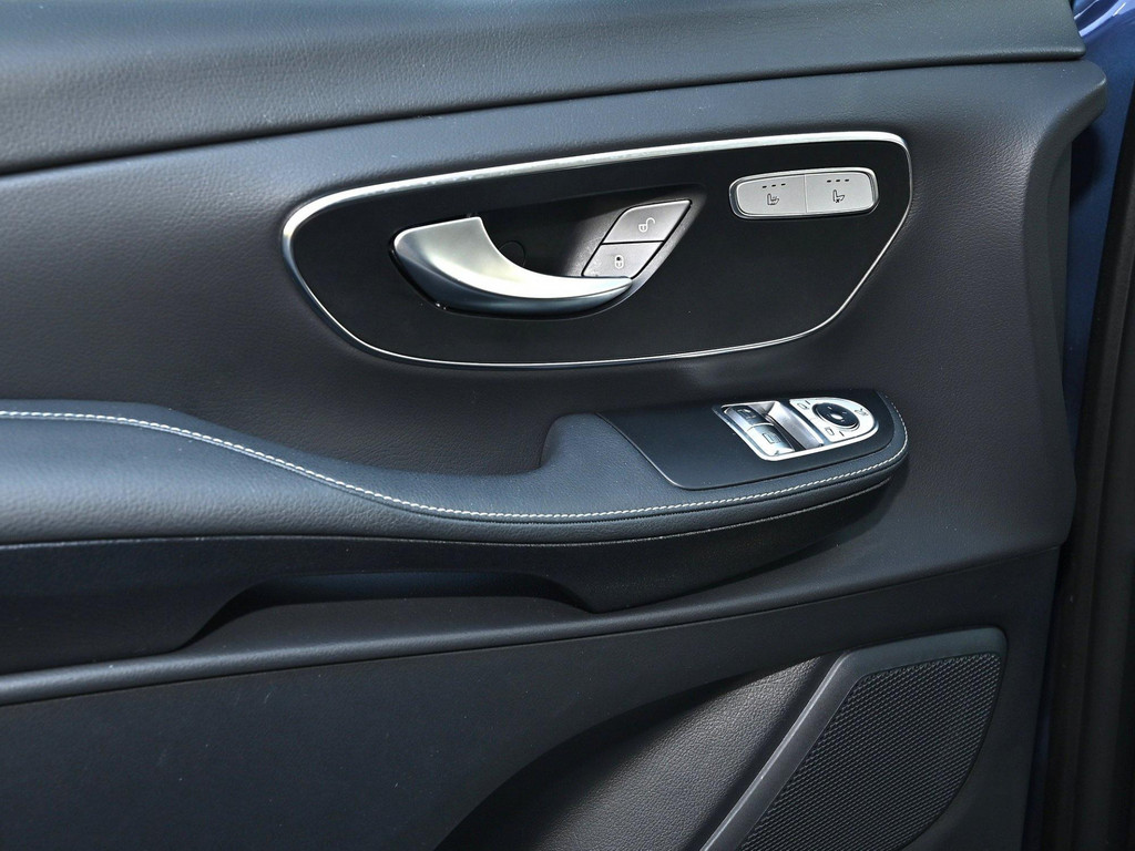 Bild 22 - V 220 d 4MATIC AVANTGARDE Lang
