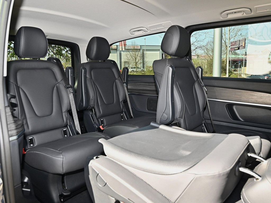 Bild 32 - V 220 d 4MATIC AVANTGARDE Lang