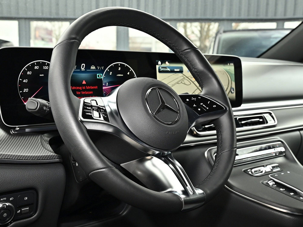 Bild 28 - V 300 d 4MATIC AVANTGARDE AMG Lang
