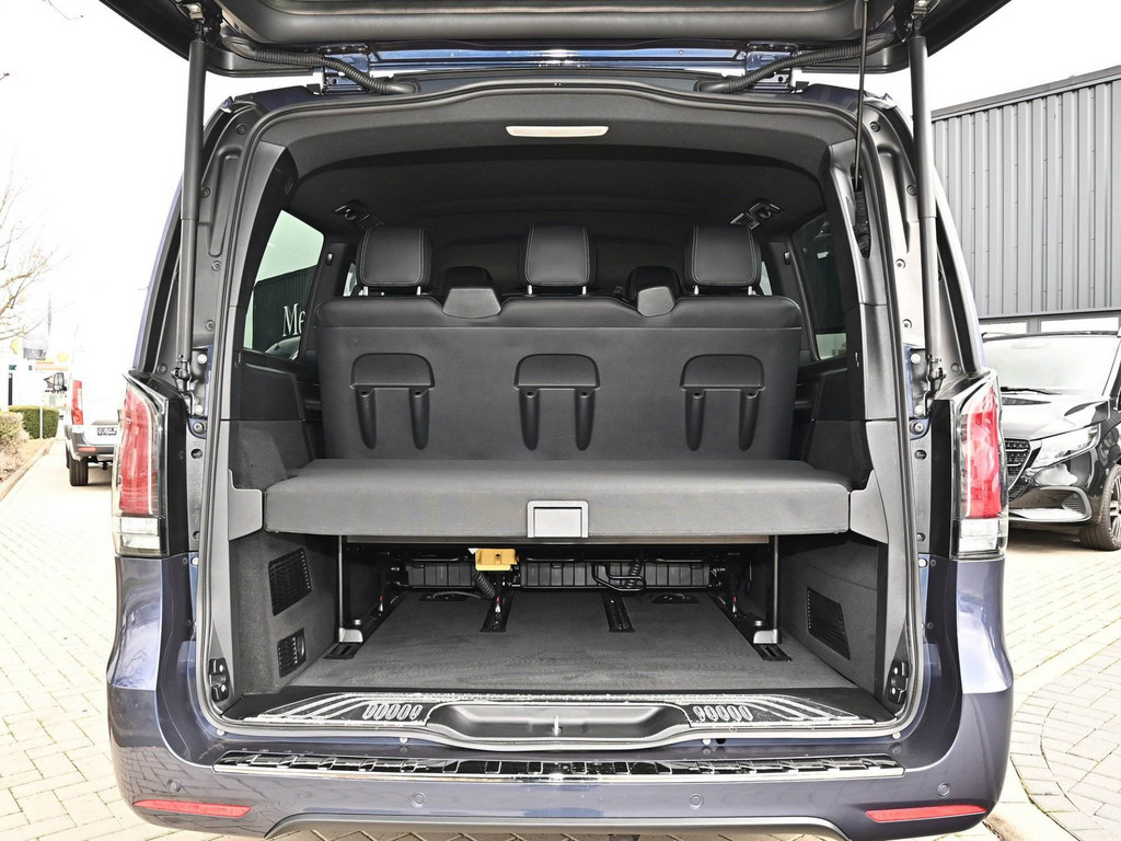 Bild 29 - V 300 d 4MATIC AVANTGARDE AMG Lang
