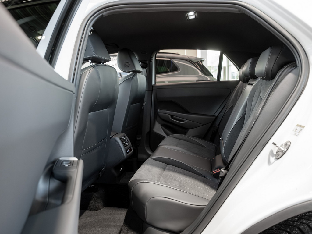Bild 9 - T-Roc Style 1.5 l eTSI DSG AHK el.Heck AUT
