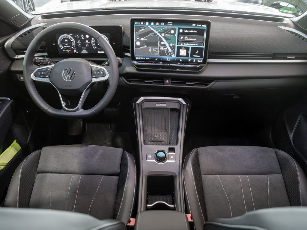Bild 11 - T-Roc Style 1.5 l eTSI DSG AHK el.Heck AUT