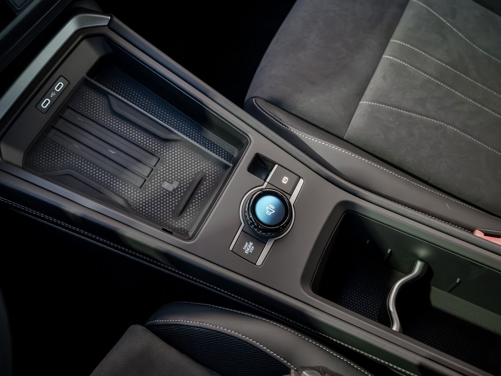 Bild 19 - T-Roc Style 1.5 l eTSI DSG AHK el.Heck AUT