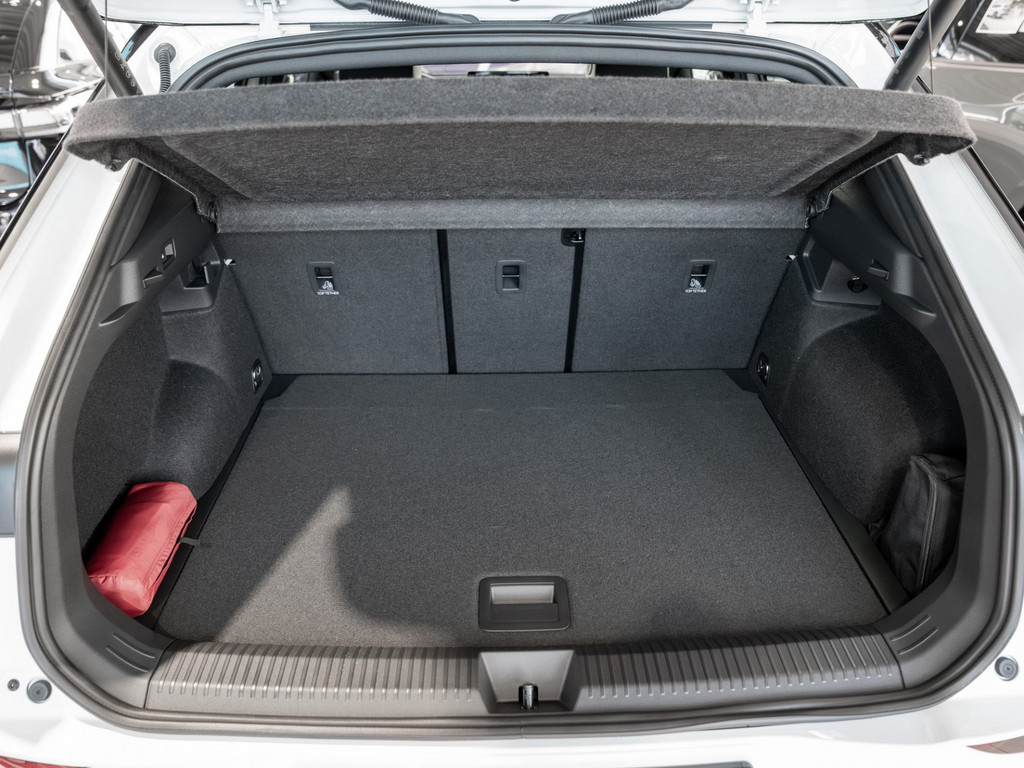 Bild 26 - T-Roc Style 1.5 l eTSI DSG AHK el.Heck AUT
