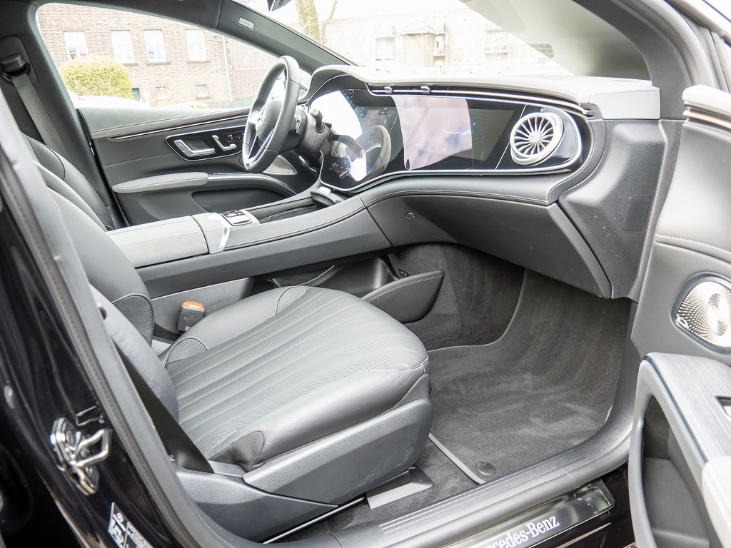 Bild 3 - EQS 450 + AMG Sport Premium + Hyperscreen