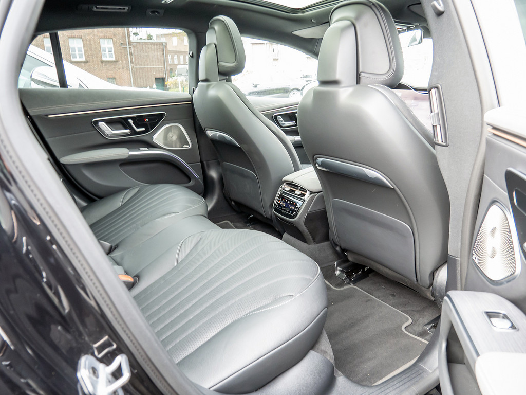 Bild 8 - EQS 450 + AMG Sport Premium + Hyperscreen