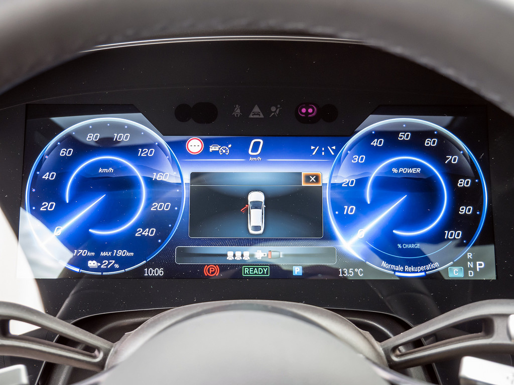 Bild 18 - EQS 450 + AMG Sport Premium + Hyperscreen