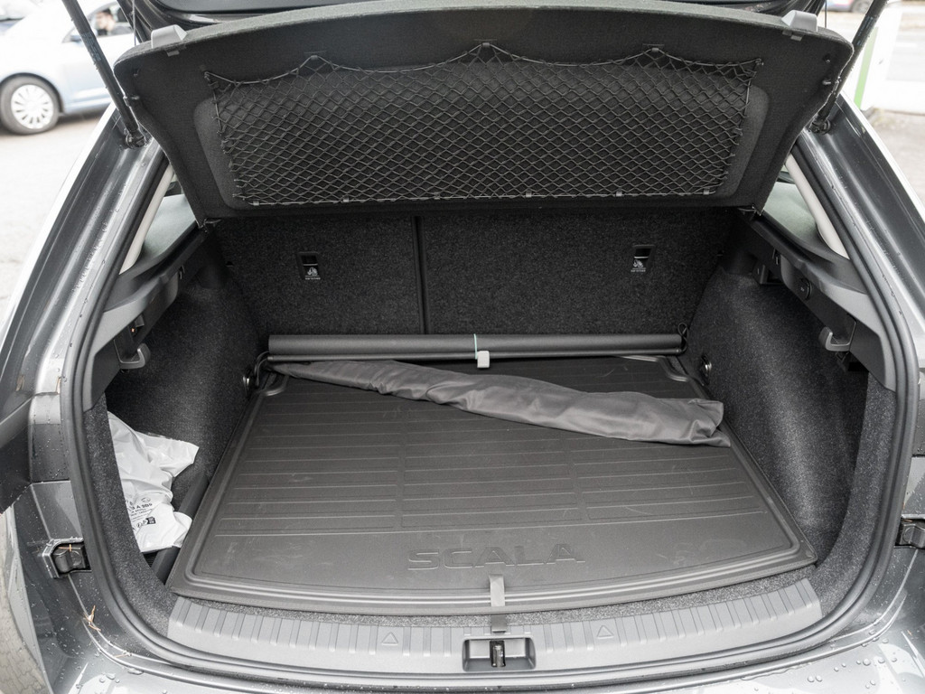 Bild 31 - Scala Selection 1.0 TSI DSG AHK Kam. Virtual LED