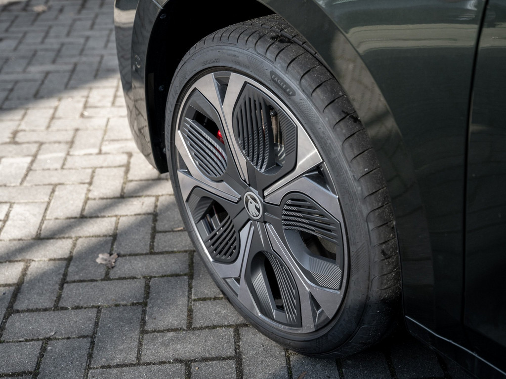 Bild 9 - Octavia Combi RS 2.0 TSI DSG AHK Navi Pano 360 LM