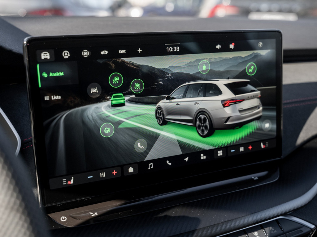 Bild 21 - Octavia Combi RS 2.0 TSI DSG AHK Navi Pano 360 LM