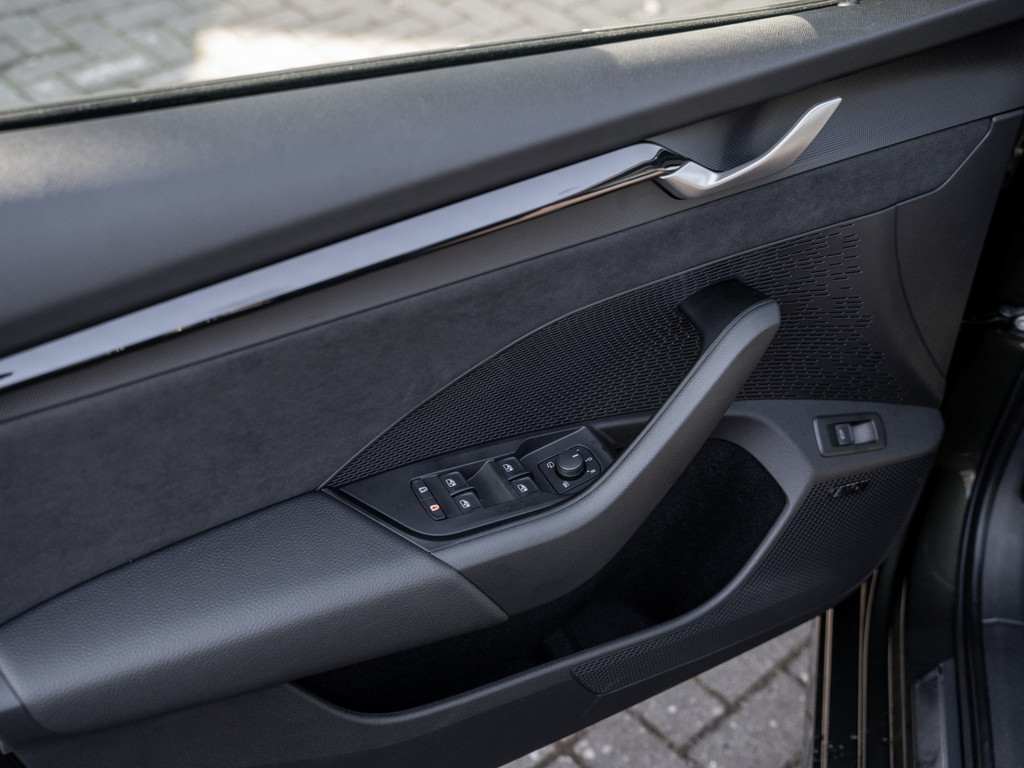 Bild 31 - Octavia Combi RS 2.0 TSI DSG AHK Navi Pano 360 LM